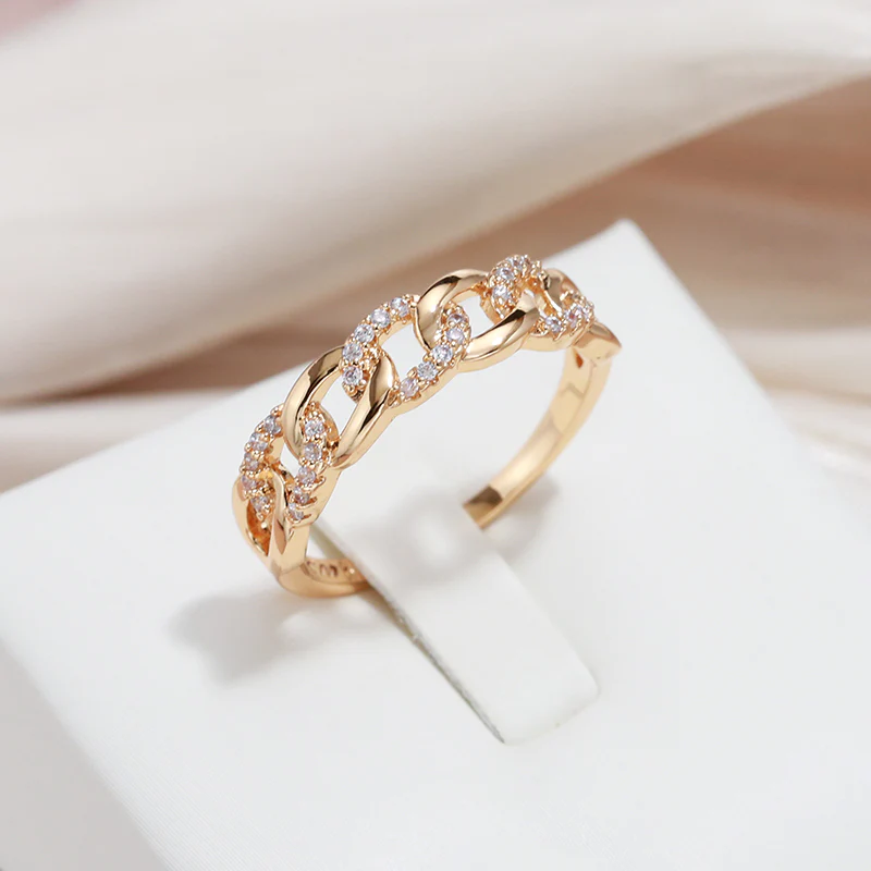 Aveline™ - Golden Chain