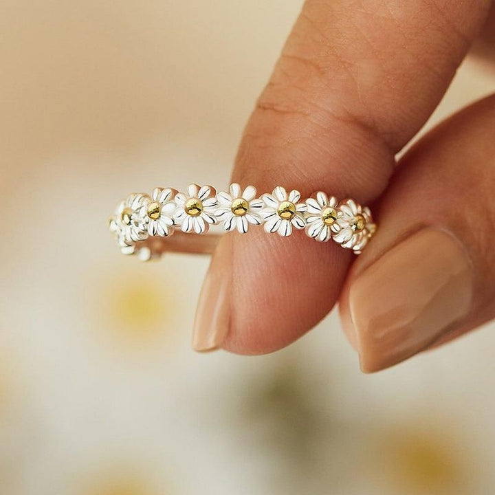 Juliette™ - Adjustable Ring